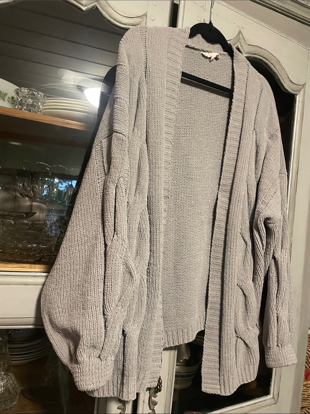 Cozy Open-Front Cable Knit Cardigan in Light Gray